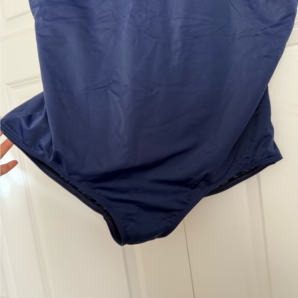 Lands’ End One Piece Swimsuit - Picture 9 of 10